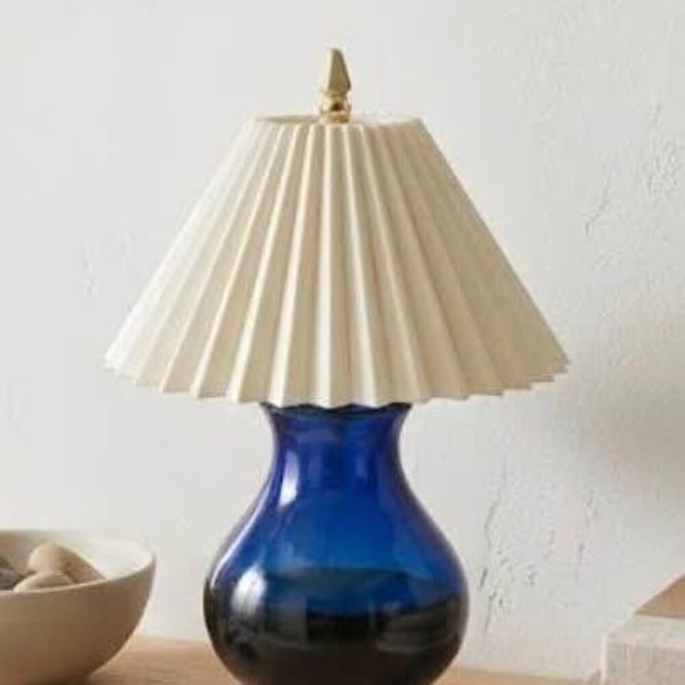 Vintage Avon "Ming Blue Lamp" Bird of Paradise Bath Oil